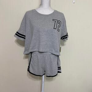 Active USA Women's Oversized Crop Top & Shorts Terno - Size Large - Gray